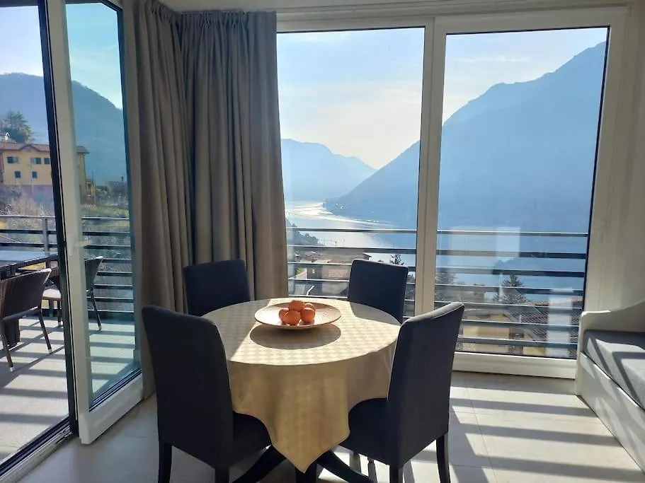 Como Lake Panorama, Nesso Apartment